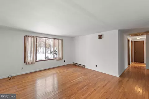 353 Wrights Run Ln, White Post, VA 22663 photo 18