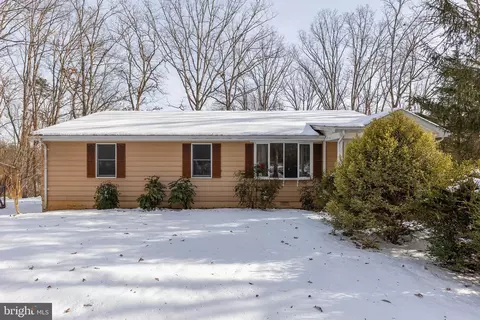 353 Wrights Run Ln, White Post, VA 22663 photo 5