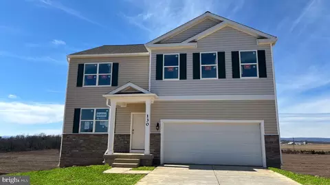 130 Woodford Dr, Stephens City, VA 22655