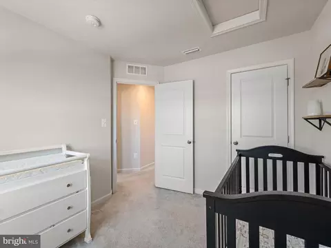 Entry Way - 145 Grand St, Middletown, VA 22645 photo 2 of 3