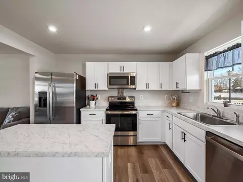 Kitchen - 145 Grand St, Middletown, VA 22645 photo 1 of 5