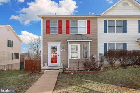 110 Seabreeze Ln, Winchester, VA 22602
