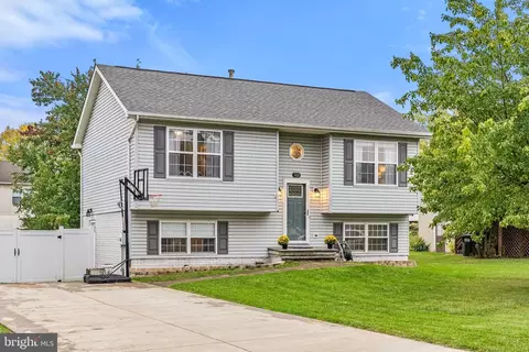 102 Berkshire Cir, Winchester, VA 22601