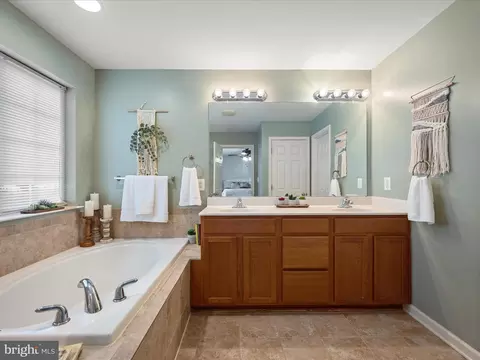 Bath - 234 Morlyn Dr, Stephenson, VA 22656 photo 3 of 5
