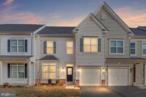 110 Prestwick Ln, Stephens City, VA 22655