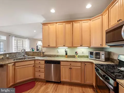 107 Bleeding Heart Dr, White Post, VA 22663 photo 21