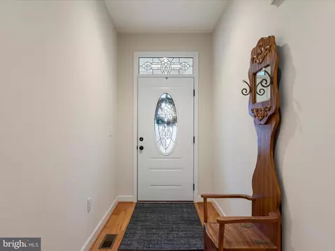 107 Bleeding Heart Dr, White Post, VA 22663 photo 7