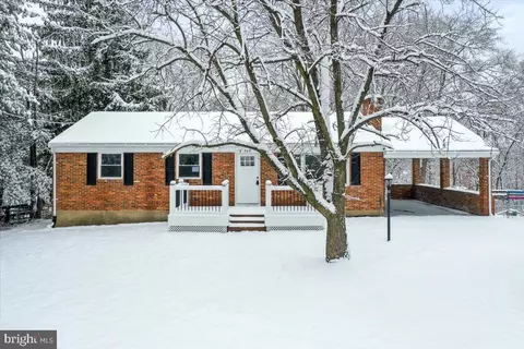 568 Greenwood Rd, Winchester, VA 22602