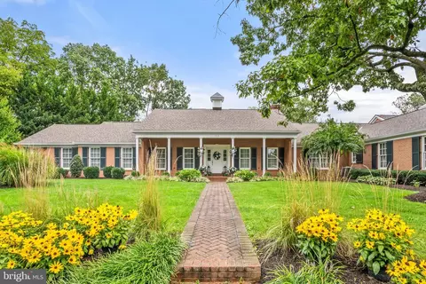 103 Oak Ridge Ln, Winchester, VA 22602