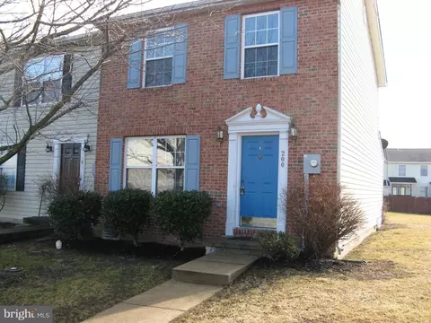 200 Surrey Club Ln, Stephens City, VA 22655