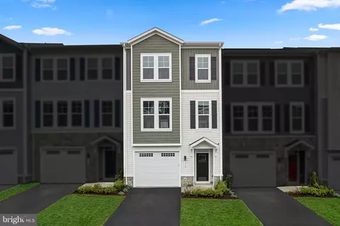 118 Leather Flower Dr, Lake Frederick, VA 22630