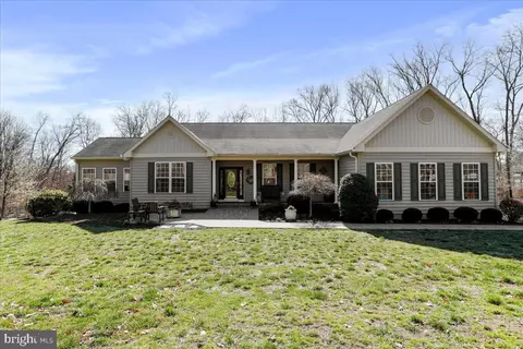 290 Arapaho Ln, Stephens City, VA 22655