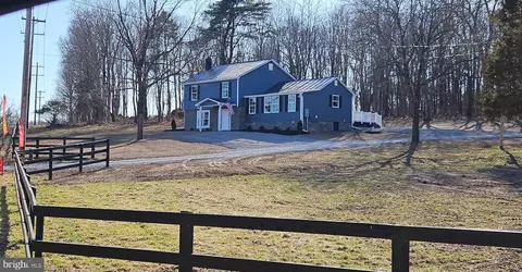 610 S Hayfield Rd, Winchester, VA 22602
