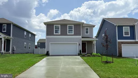 132 Charing Cross Dr, Stephens City, VA 22655