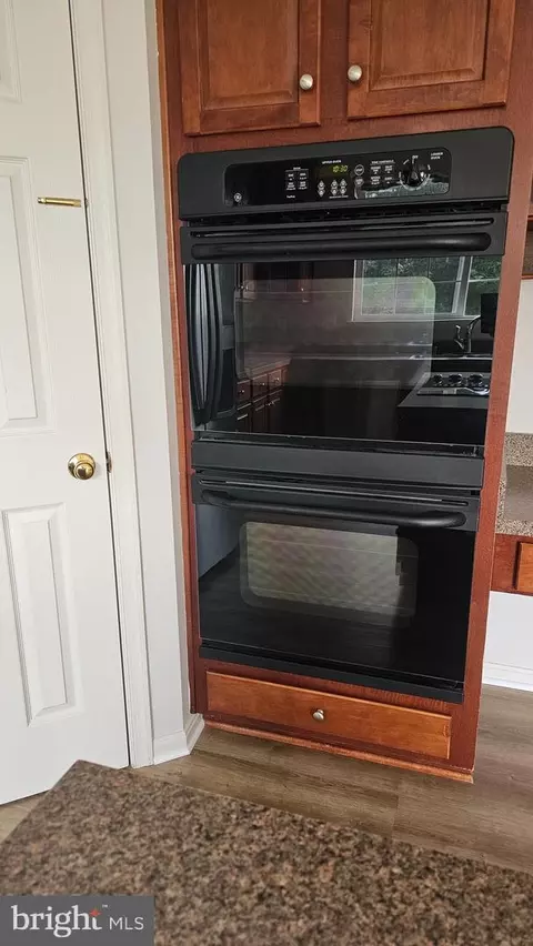 Kitchen - 233 Mackenzie Ln, Stephenson, VA 22656 photo 2 of 2