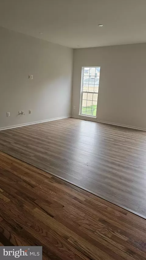 Living - 233 Mackenzie Ln, Stephenson, VA 22656 photo 2 of 4