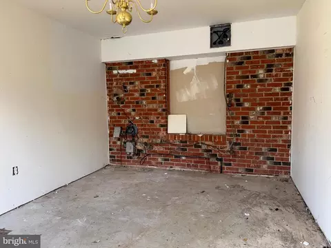 Living - 6731 Middle Rd, Middletown, VA 22645 photo 20 of 20