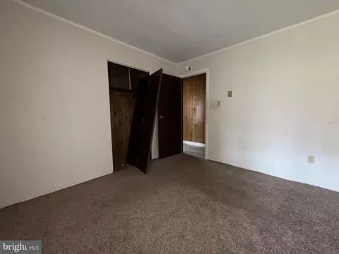 Bedroom - 6731 Middle Rd, Middletown, VA 22645 photo 4 of 15