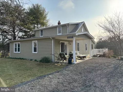 137 Waterloo Ct, Winchester, VA 22602