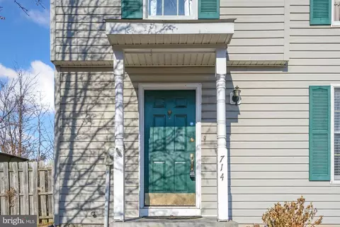 714 Emily Ln, Winchester, VA 22602