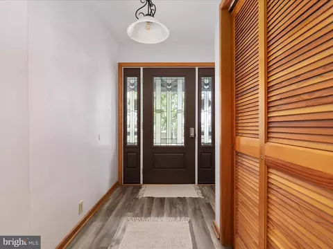 Entry Way - 214 Walnut Dr, Clear Brook, VA 22624 photo 2 of 6
