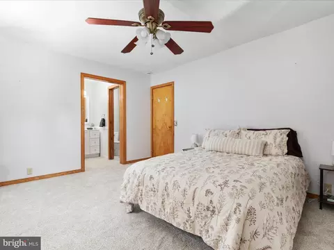 Bedroom - 214 Walnut Dr, Clear Brook, VA 22624 photo 7 of 8