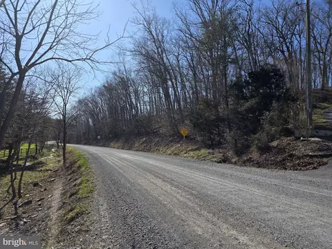 Huttle, Middletown, VA 22645 photo 2