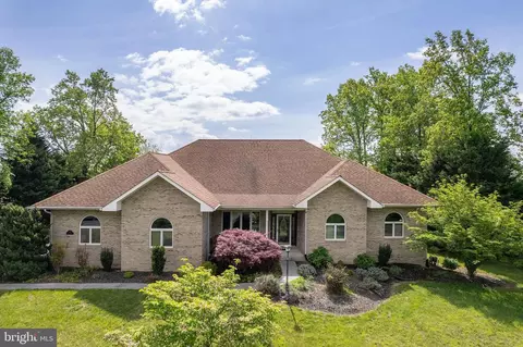 237 Aspen Trl, Winchester, VA 22602