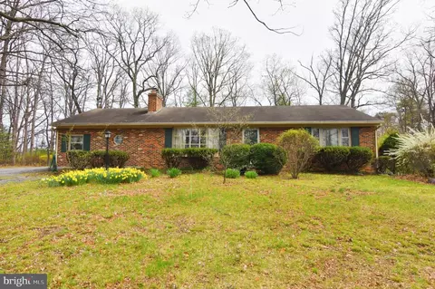 120 Maloy Dr, Winchester, VA 22602