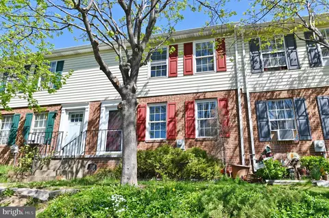 108 Waterford Ln, Winchester, VA 22602