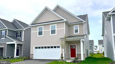 111 Yurok Ct, Winchester, VA 22602