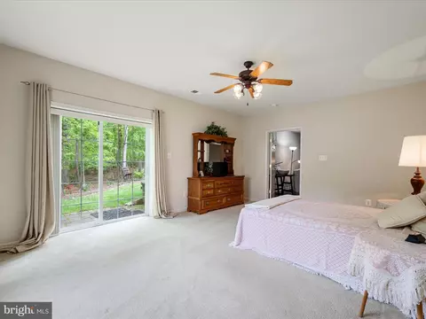 Bedroom - 108 Eagle Dr, Cross Junction, VA 22625 photo 6 of 6