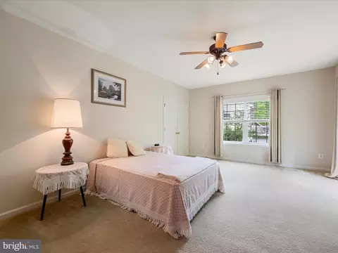 Bedroom - 108 Eagle Dr, Cross Junction, VA 22625 photo 5 of 6