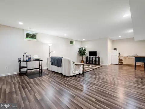 Living - 108 Eagle Dr, Cross Junction, VA 22625 photo 2 of 4
