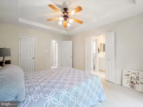 Bedroom - 108 Eagle Dr, Cross Junction, VA 22625 photo 2 of 6