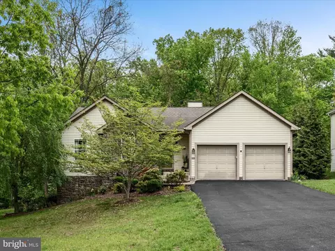 Exterior - 108 Eagle Dr, Cross Junction, VA 22625 photo 12 of 13