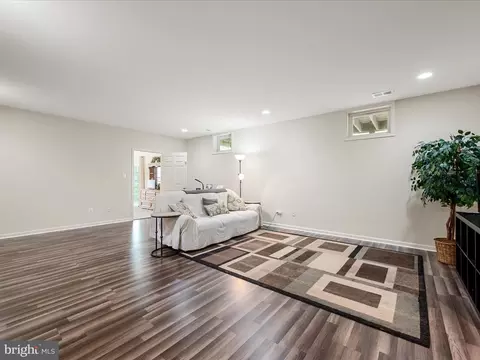Living - 108 Eagle Dr, Cross Junction, VA 22625 photo 4 of 4