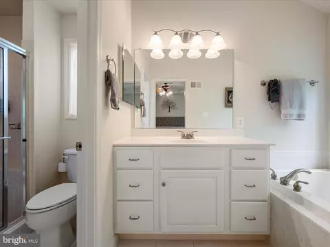 Bath - 108 Eagle Dr, Cross Junction, VA 22625 photo 1 of 4