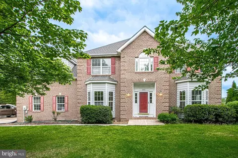 105 Fairfield Dr, Winchester, VA 22602