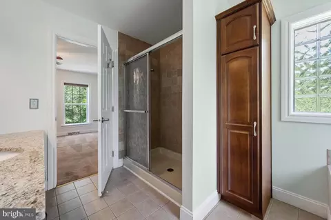 Entry Way - 232 Devland Dr, Winchester, VA 22603 photo 4 of 6