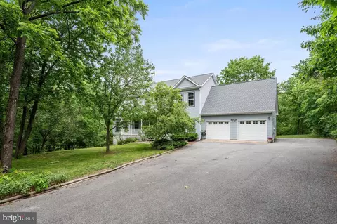 Exterior - 232 Devland Dr, Winchester, VA 22603 photo 6 of 17