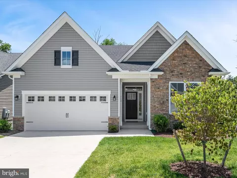 112 Amberfield Ct, Winchester, VA 22602