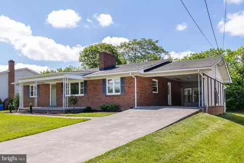 124 Wilkins Dr, Winchester, VA 22602
