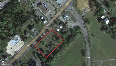 7632 Main St, Middletown, VA 22645 photo 1