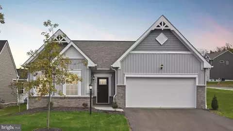 5 Williamson Rd, Winchester, VA 22602