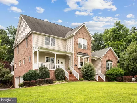 160 Sylvan Springs Dr, Clear Brook, VA 22624