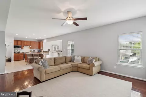 Living - 210 Morlyn Dr, Stephenson, VA 22656 photo 2 of 2