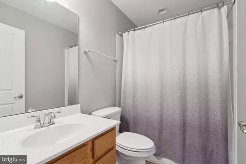 Bath - 210 Morlyn Dr, Stephenson, VA 22656 photo 2 of 2
