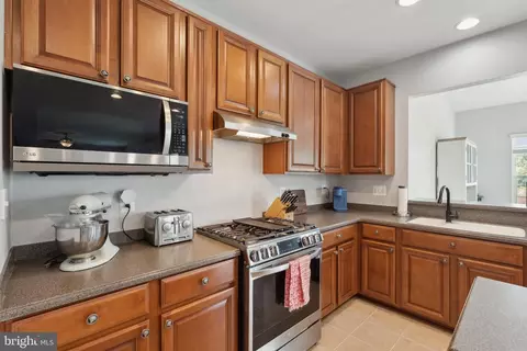 Kitchen - 210 Morlyn Dr, Stephenson, VA 22656 photo 3 of 3