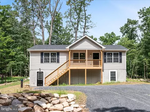 827 Panther Dr, Winchester, VA 22602